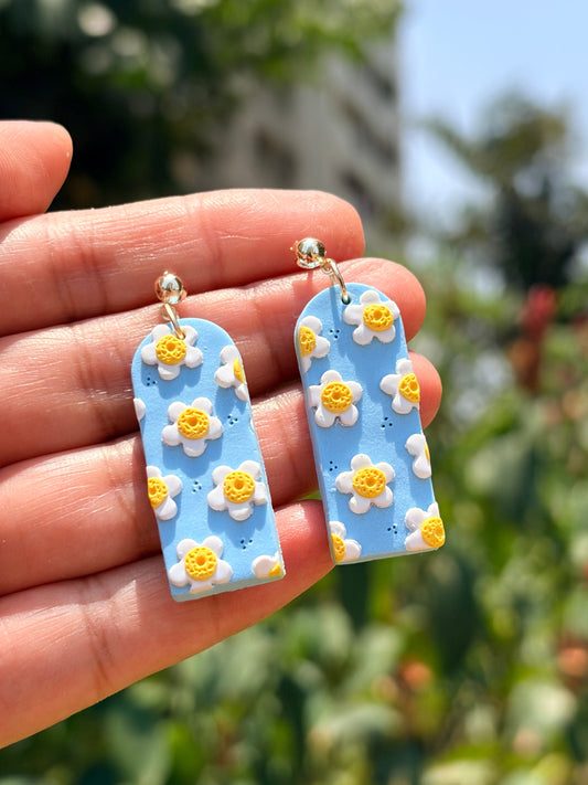 Blue Sky Daisies