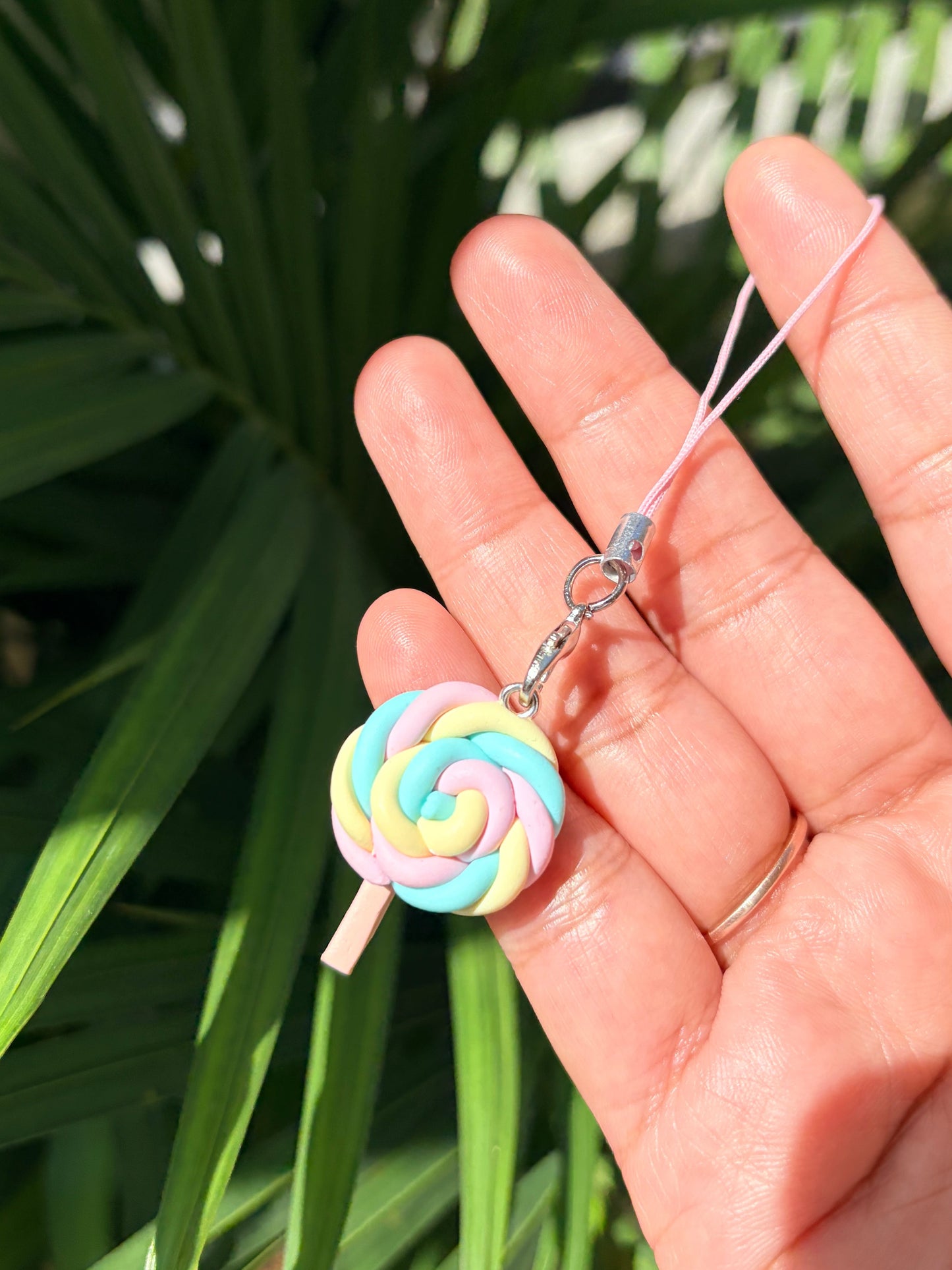 Lil’ Pastel Treat